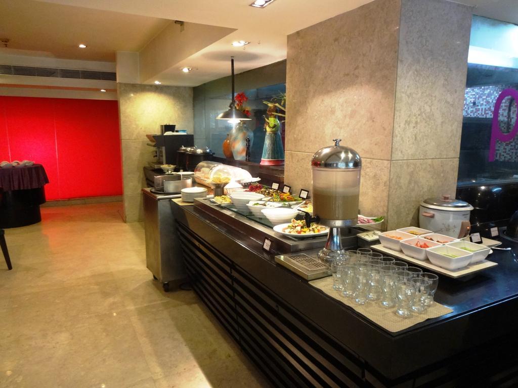 班加罗尔皇家兰花中心酒店 外观 照片